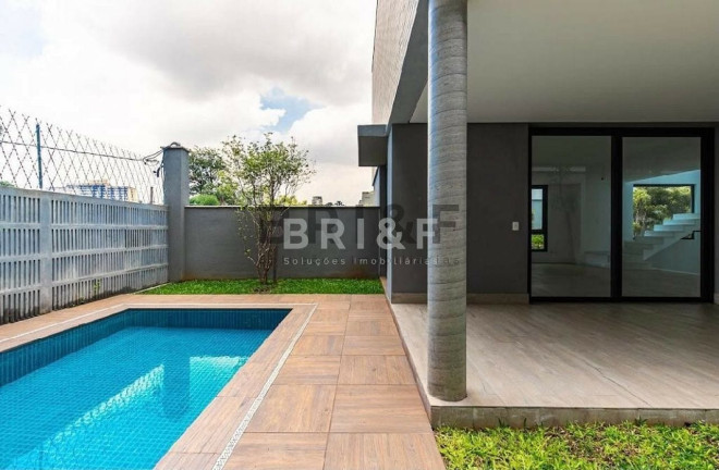 Imagem Casa com 3 Quartos à Venda, 272 m² em Moema - São Paulo Imagem Casa com 3 Quartos à Venda, 272 m² em Moema - São Paulo