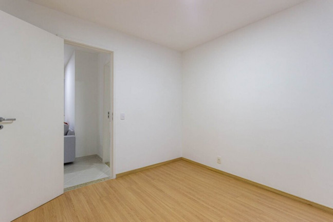 Imagem Imóvel com 2 Quartos à Venda, 99 m² em Copacabana - Rio De Janeiro Imagem Imóvel com 2 Quartos à Venda, 99 m² em Copacabana - Rio De Janeiro