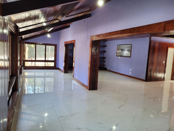 Imagem Casa com 4 Quartos à Venda, 1.600 m² em Albuquerque - Teresópolis