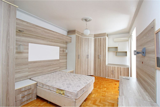 Imagem Imóvel com 3 Quartos à Venda, em Rio Branco - Porto Alegre Imagem Imóvel com 3 Quartos à Venda, em Rio Branco - Porto Alegre