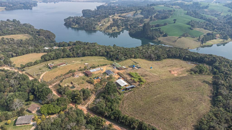 Imagem Imóvel com 1 Quarto à Venda, 22.000 m² em Vila David Antônio - Campo Largo Imagem Imóvel com 1 Quarto à Venda, 22.000 m² em Vila David Antônio - Campo Largo