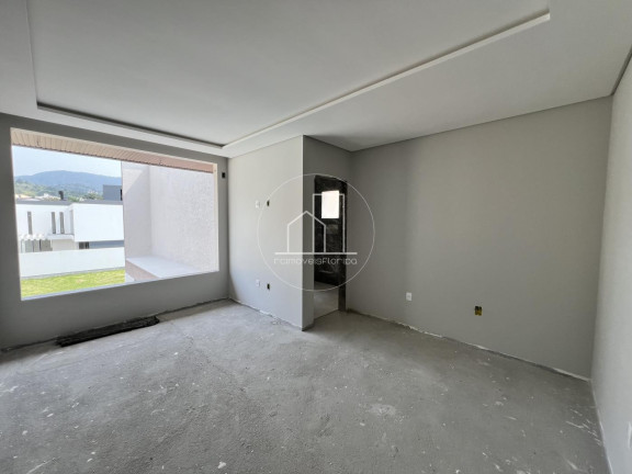 Imagem Casa com 3 Quartos à Venda, 400 m² em Ingleses Do Rio Vermelho - Florianópolis Imagem Casa com 3 Quartos à Venda, 400 m² em Ingleses Do Rio Vermelho - Florianópolis