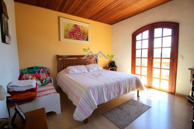 Imagem Casa com 3 Quartos à Venda, 240 m² em Vila Nova Suíça - Campos Do Jordão Imagem Casa com 3 Quartos à Venda, 240 m² em Vila Nova Suíça - Campos Do Jordão
