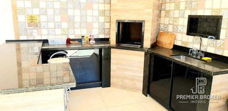 Imagem Casa com 3 Quartos à Venda, 250 m² em Sebastiana - Teresópolis Imagem Casa com 3 Quartos à Venda, 250 m² em Sebastiana - Teresópolis