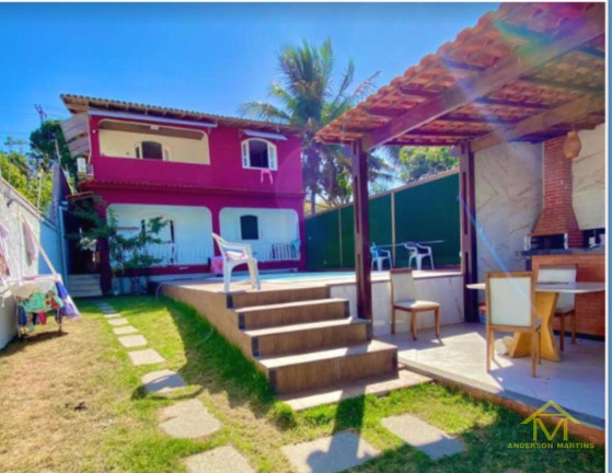 Casa com 4 Quartos à Venda, 200 m² em Interlagos - Vila Velha