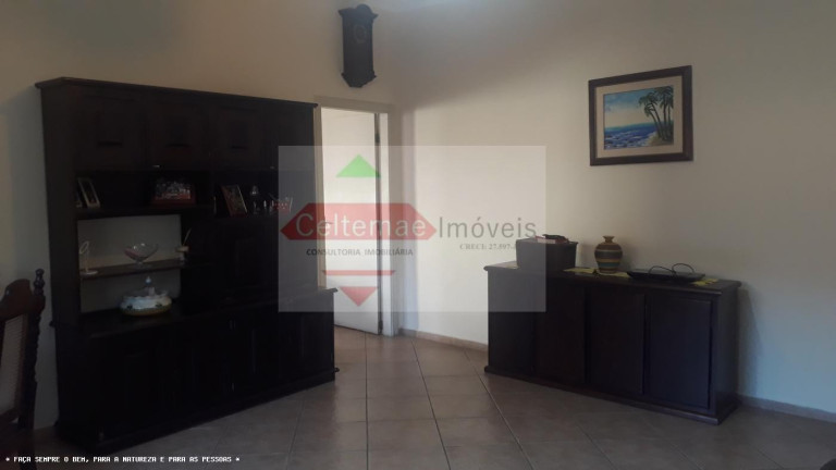 Imagem Casa com 3 Quartos à Venda, 280 m² em Jardim Eulalia - Taubaté Imagem Casa com 3 Quartos à Venda, 280 m² em Jardim Eulalia - Taubaté