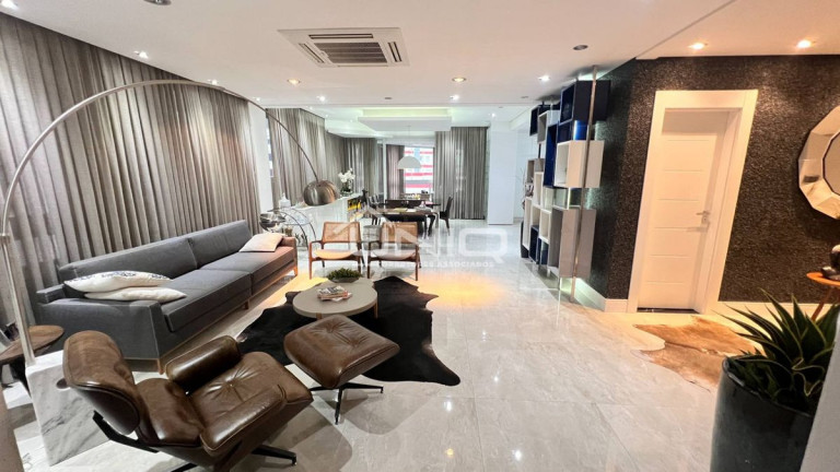 Imagem Apartamento com 3 Quartos à Venda, 260 m² Imagem Apartamento com 3 Quartos à Venda, 260 m²