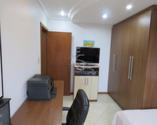 Imagem Imóvel com 4 Quartos à Venda, 390 m² em Centro - Joinville