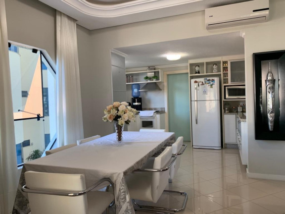 Apartamento com 4 Quartos à Venda, 170 m² em Meia Praia - Itapema