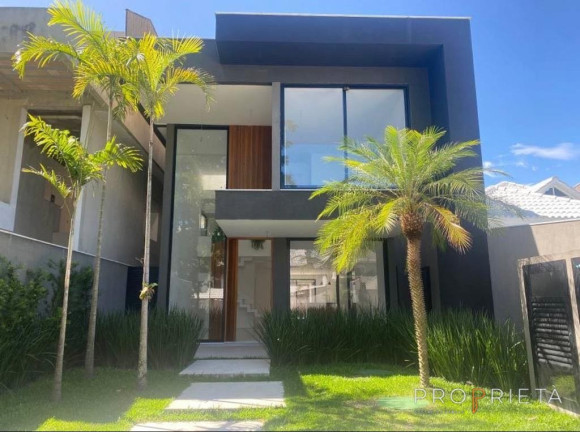 Casa de Condomínio com 4 Quartos à Venda, 280 m² em Barra Da Tijuca - Rio De Janeiro