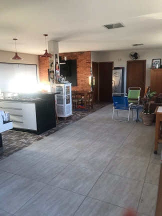 Imagem Casa com 5 Quartos à Venda, 450 m² em São João Do Rio Vermelho - Florianópolis Imagem Casa com 5 Quartos à Venda, 450 m² em São João Do Rio Vermelho - Florianópolis