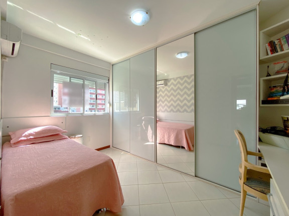 Imagem Apartamento com 2 Quartos à Venda, 207 m² em Estreito - Florianópolis Imagem Apartamento com 2 Quartos à Venda, 207 m² em Estreito - Florianópolis