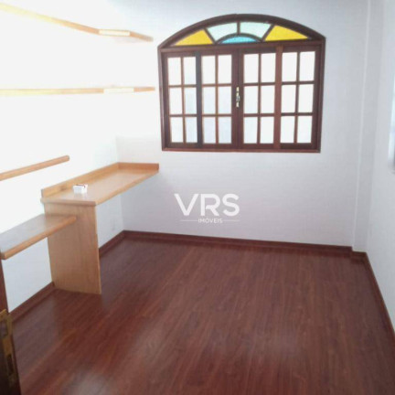 Imagem Casa com 4 Quartos à Venda, 197 m² em Granja Guarani - Teresópolis