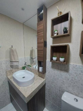 Imagem Sobrado com 2 Quartos à Venda, 115 m² em Vila Humaitá - Santo André