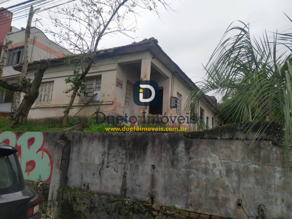 Terreno à Venda, 726 m² em Santa Maria