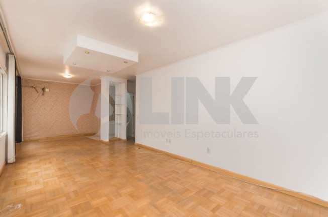 Imagem Apartamento com 3 Quartos à Venda, 120 m² em Moinhos De Vento - Porto Alegre Imagem Apartamento com 3 Quartos à Venda, 120 m² em Moinhos De Vento - Porto Alegre