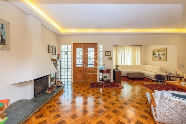 Imagem Casa com 4 Quartos à Venda, 395 m² em Sumaré - São Paulo Imagem Casa com 4 Quartos à Venda, 395 m² em Sumaré - São Paulo