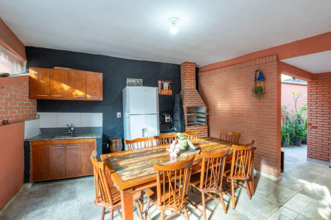 Imagem Casa com 3 Quartos à Venda, 130 m² em Jardim Três Marias - Taboão Da Serra Imagem Casa com 3 Quartos à Venda, 130 m² em Jardim Três Marias - Taboão Da Serra