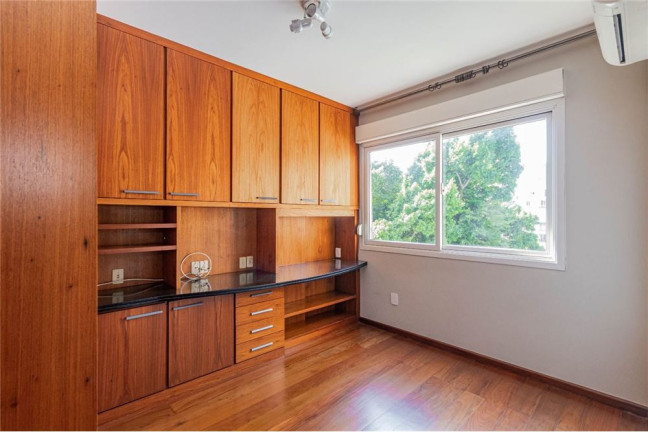 Imagem Apartamento com 2 Quartos à Venda, 87 m² em Centro Histórico - Porto Alegre Imagem Apartamento com 2 Quartos à Venda, 87 m² em Centro Histórico - Porto Alegre