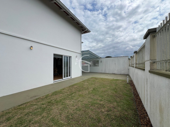 Imagem Casa com 3 Quartos à Venda,  em Bom Retiro - Joinville
