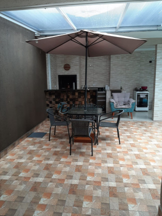 Imagem Casa com 3 Quartos à Venda, 140 m² em Pinheirinho - Curitiba