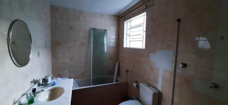 Imagem Sobrado com 3 Quartos à Venda, 202 m² em Bucarein - Joinville