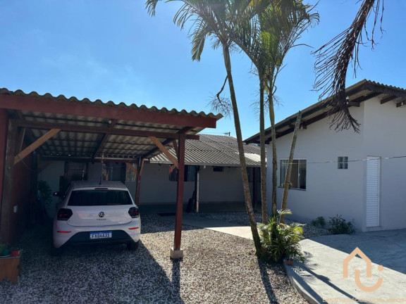 Imagem Casa com 1 Quarto à Venda, 101 m² em Itacolomi - Balneário Piçarras Imagem Casa com 1 Quarto à Venda, 101 m² em Itacolomi - Balneário Piçarras