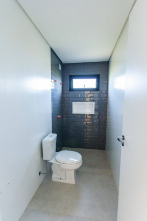 Imagem Casa com 3 Quartos à Venda, em Campeche - Florianópolis Imagem Casa com 3 Quartos à Venda, em Campeche - Florianópolis