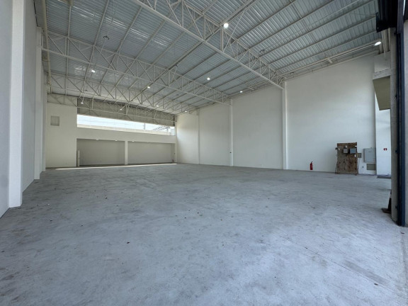 Imóvel Comercial para Alugar, 840 m² em Vila Noêmia - Mauá