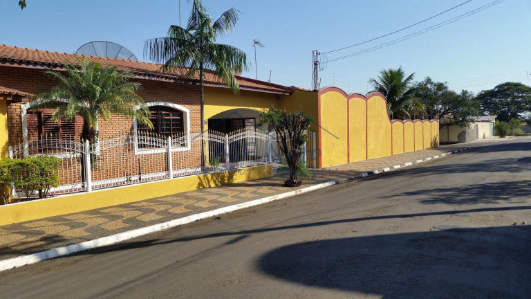 Imagem Casa com 5 Quartos à Venda, 780 m² em Jardim Carlos Gomes - Pirassununga Imagem Casa com 5 Quartos à Venda, 780 m² em Jardim Carlos Gomes - Pirassununga