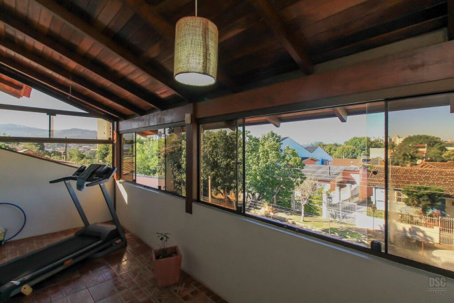 Imagem Casa com 3 Quartos à Venda, 205 m² em Tristeza - Porto Alegre Imagem Casa com 3 Quartos à Venda, 205 m² em Tristeza - Porto Alegre