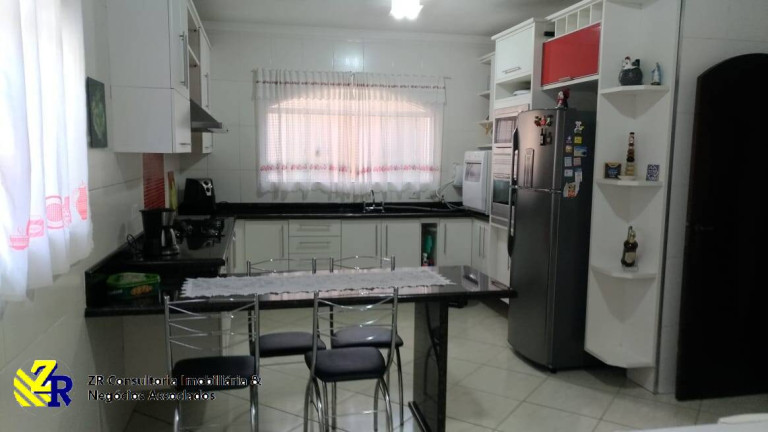 Imagem Sobrado com 3 Quartos à Venda, 300 m² em Jardim Piqueroby - São Paulo Imagem Sobrado com 3 Quartos à Venda, 300 m² em Jardim Piqueroby - São Paulo
