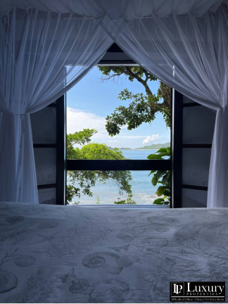 Imagem Casa com 3 Quartos à Venda, em Praia Preta - São Sebastião Imagem Casa com 3 Quartos à Venda, em Praia Preta - São Sebastião