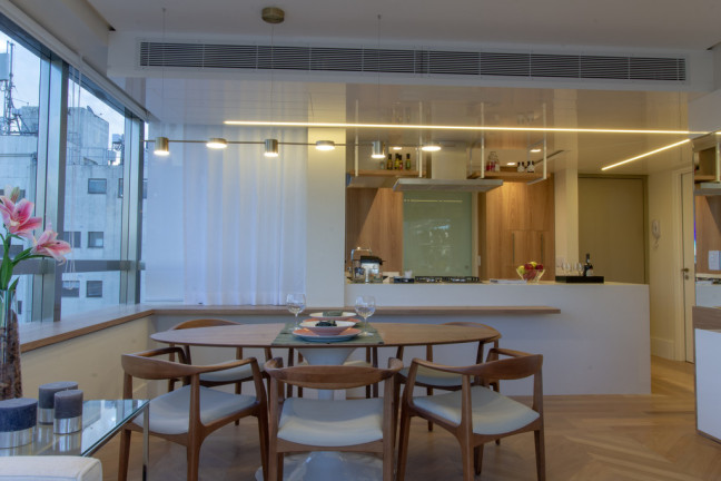 Imagem Apartamento com 3 Quartos à Venda, 134 m² em Moinhos De Vento - Porto Alegre