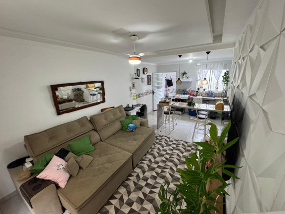 Imagem Casa com 2 Quartos à Venda, 51 m² em Maracanã - Praia Grande