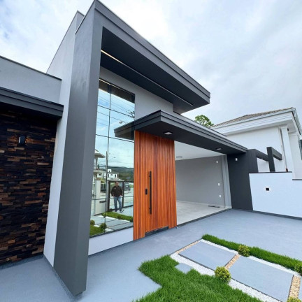 Casa com 3 Quartos à Venda, 121 m² em Forquilhas - São José