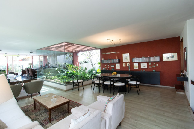Casa com 5 Quartos à Venda, 330 m² em Planalto Paulista - São Paulo
