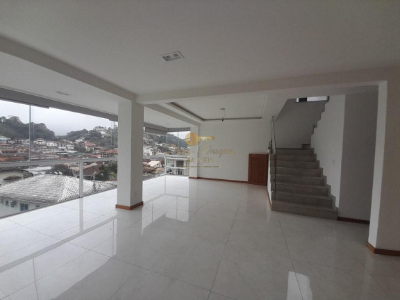 Imagem Casa com 3 Quartos à Venda, 242 m² em Tijuca - Teresópolis Imagem Casa com 3 Quartos à Venda, 242 m² em Tijuca - Teresópolis