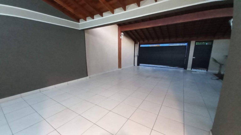 Imagem Casa com 3 Quartos à Venda, 250 m² em Jardim Paulista - Bauru Imagem Casa com 3 Quartos à Venda, 250 m² em Jardim Paulista - Bauru