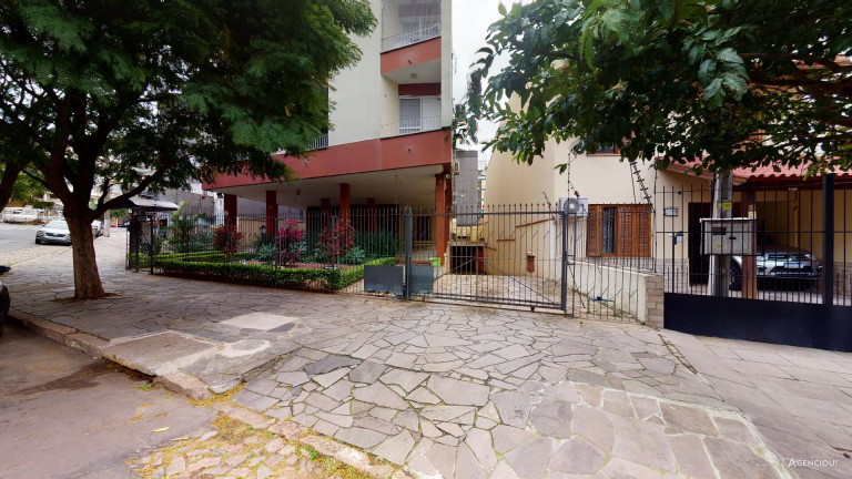 Imagem Apartamento com 3 Quartos à Venda, 85 m² em Petrópolis - Porto Alegre Imagem Apartamento com 3 Quartos à Venda, 85 m² em Petrópolis - Porto Alegre