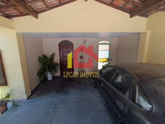 Imagem Casa com 4 Quartos à Venda, 400 m² em Sagrada Família - Belo Horizonte Imagem Casa com 4 Quartos à Venda, 400 m² em Sagrada Família - Belo Horizonte