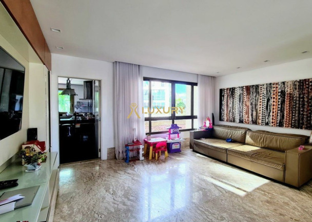 Imagem Imóvel com 4 Quartos à Venda, 360 m² em Vila Da Serra - Nova Lima Imagem Imóvel com 4 Quartos à Venda, 360 m² em Vila Da Serra - Nova Lima