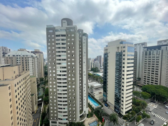 Imagem Studio com 1 Quarto para Alugar, 25 m² em Moema - São Paulo Imagem Studio com 1 Quarto para Alugar, 25 m² em Moema - São Paulo