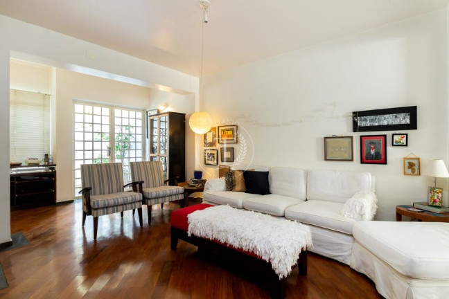 Imagem Casa com 2 Quartos à Venda, 140 m² em Pinheiros - São Paulo Imagem Casa com 2 Quartos à Venda, 140 m² em Pinheiros - São Paulo