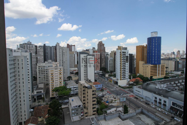 Imagem Apartamento com 3 Quartos à Venda, 197 m² em Centro - Curitiba