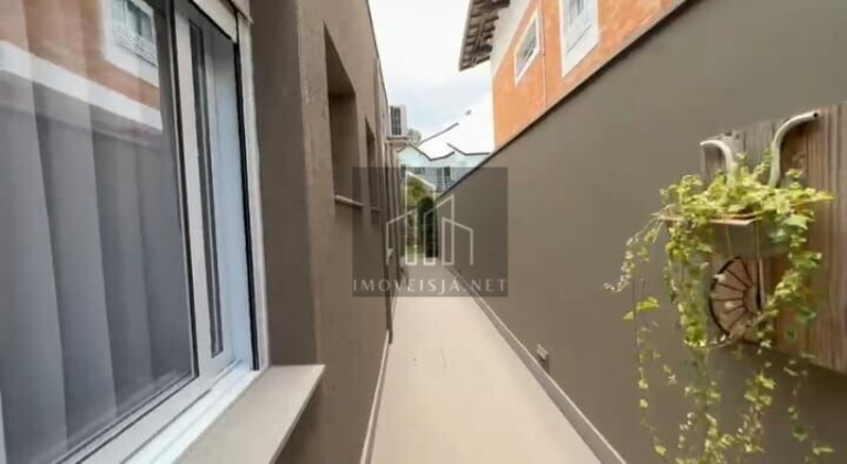 Imagem Casa com 5 Quartos à Venda, 645 m² em Alphaville - Santana De Parnaíba Imagem Casa com 5 Quartos à Venda, 645 m² em Alphaville - Santana De Parnaíba