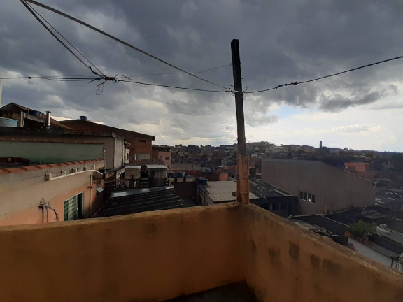 Imagem Casa com 9 Quartos à Venda, 200 m² em Jardim Santo Estevao - Carapicuíba