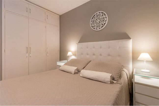 Imagem Imóvel com 2 Quartos à Venda, em Higienópolis - São Paulo Imagem Imóvel com 2 Quartos à Venda, em Higienópolis - São Paulo