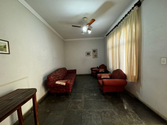 Imagem Casa com 3 Quartos à Venda, 210 m² em Setor Campinas - Goiânia Imagem Casa com 3 Quartos à Venda, 210 m² em Setor Campinas - Goiânia