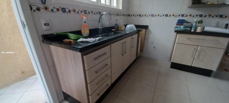 Imagem Casa com 2 Quartos para Alugar, 100 m² em Vila Yolanda - Osasco